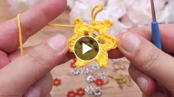 I made crochet star flower jewelry with colorful beads