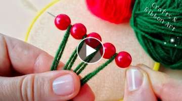 Superb Christmas Ornament Making Idea with Wool 
